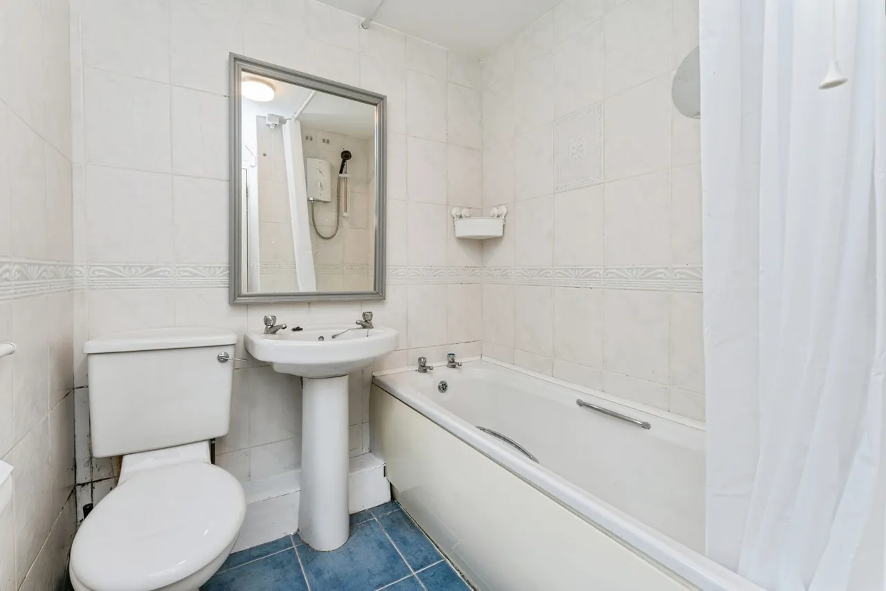 Corwen Road, Pontblyddyn, CH7, photo 19