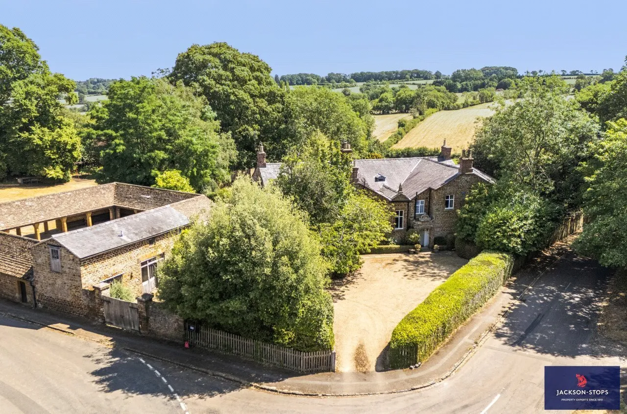 Maidford Road, Farthingstone, NN12, photo 19