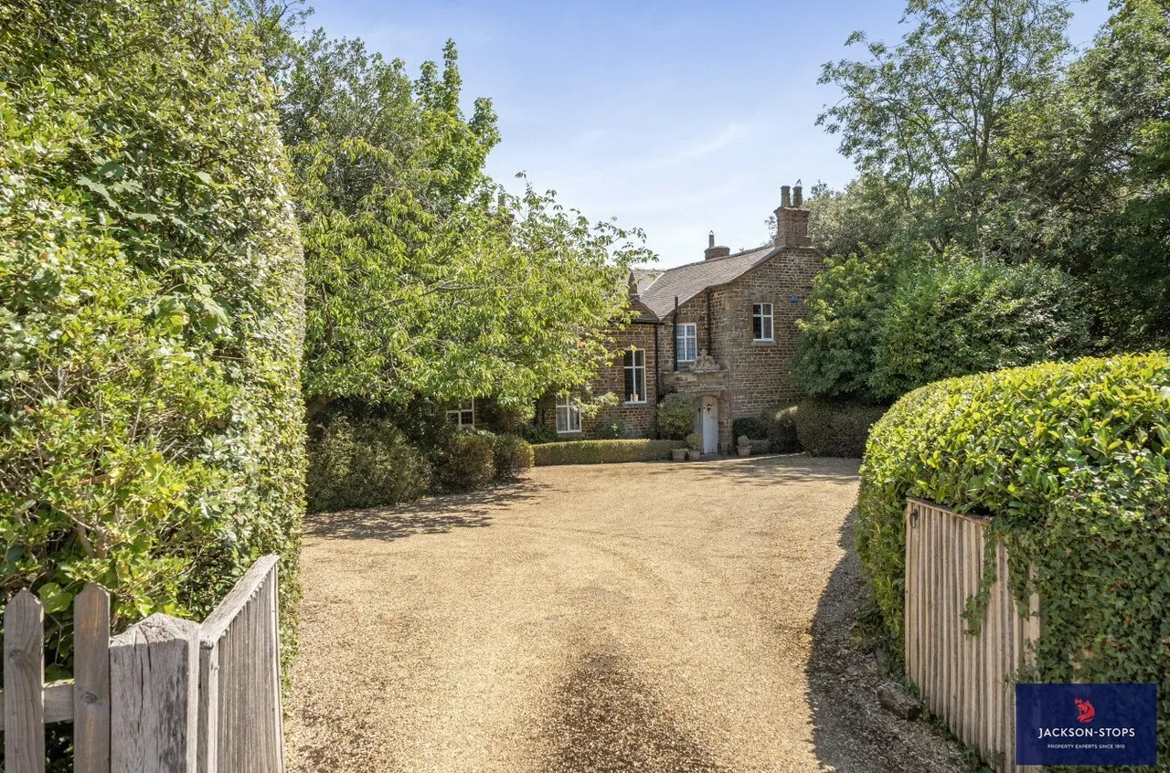 Maidford Road, Farthingstone, NN12, photo 3