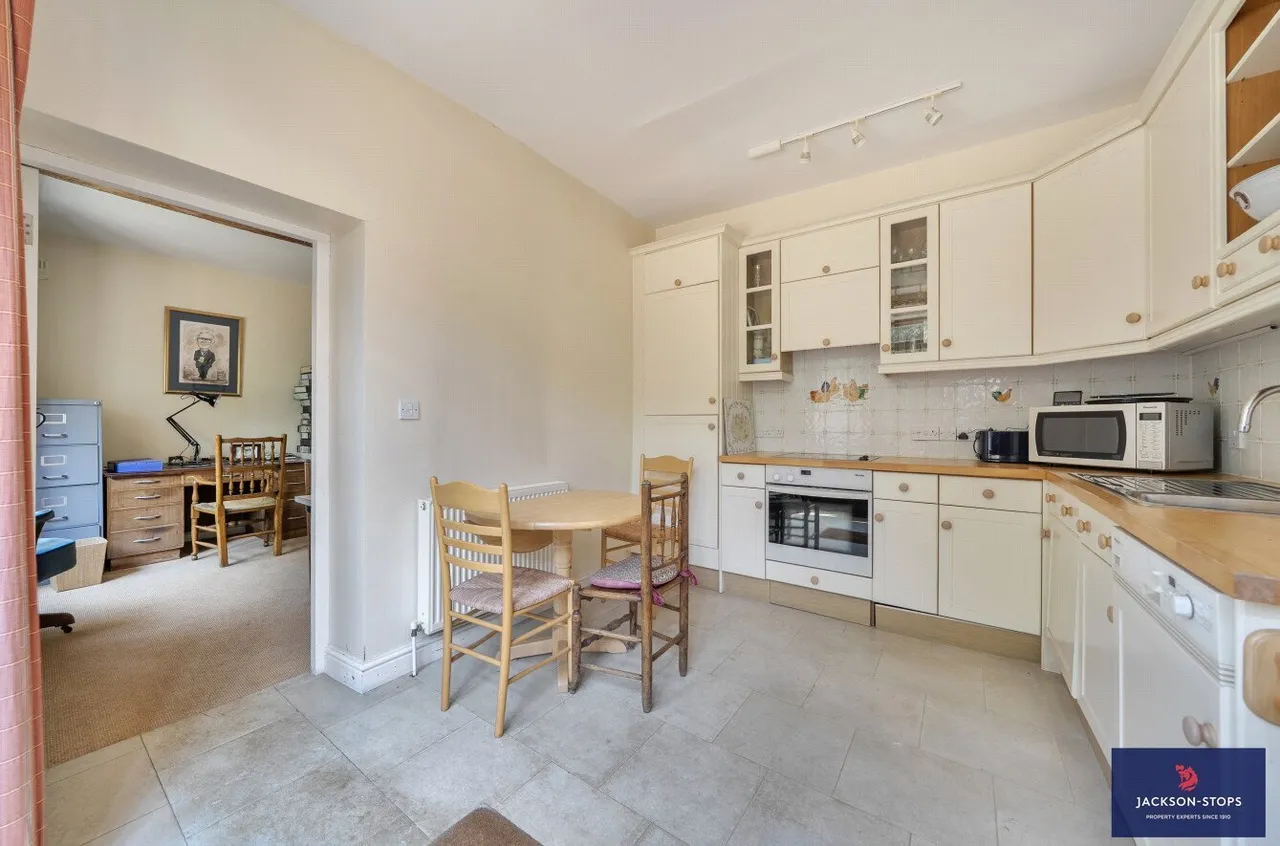 Maidford Road, Farthingstone, NN12, photo 17