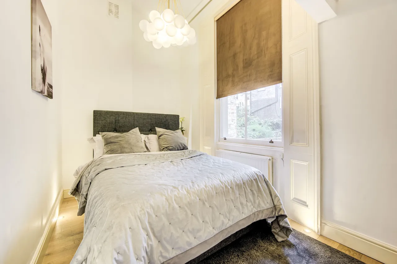 Flat 2, 48 Eardley Crescent, London, photo 12