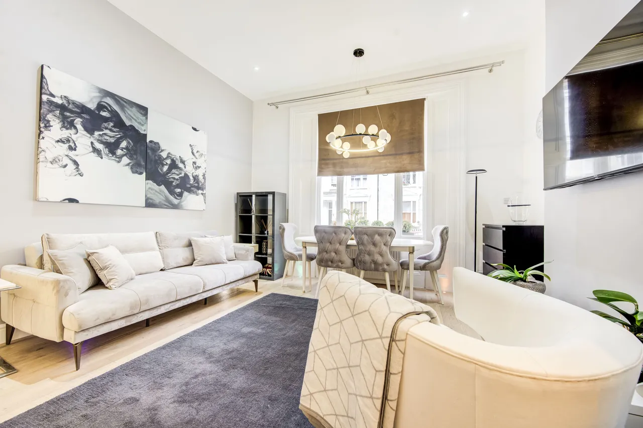 Flat 2, 48 Eardley Crescent, London, photo 6
