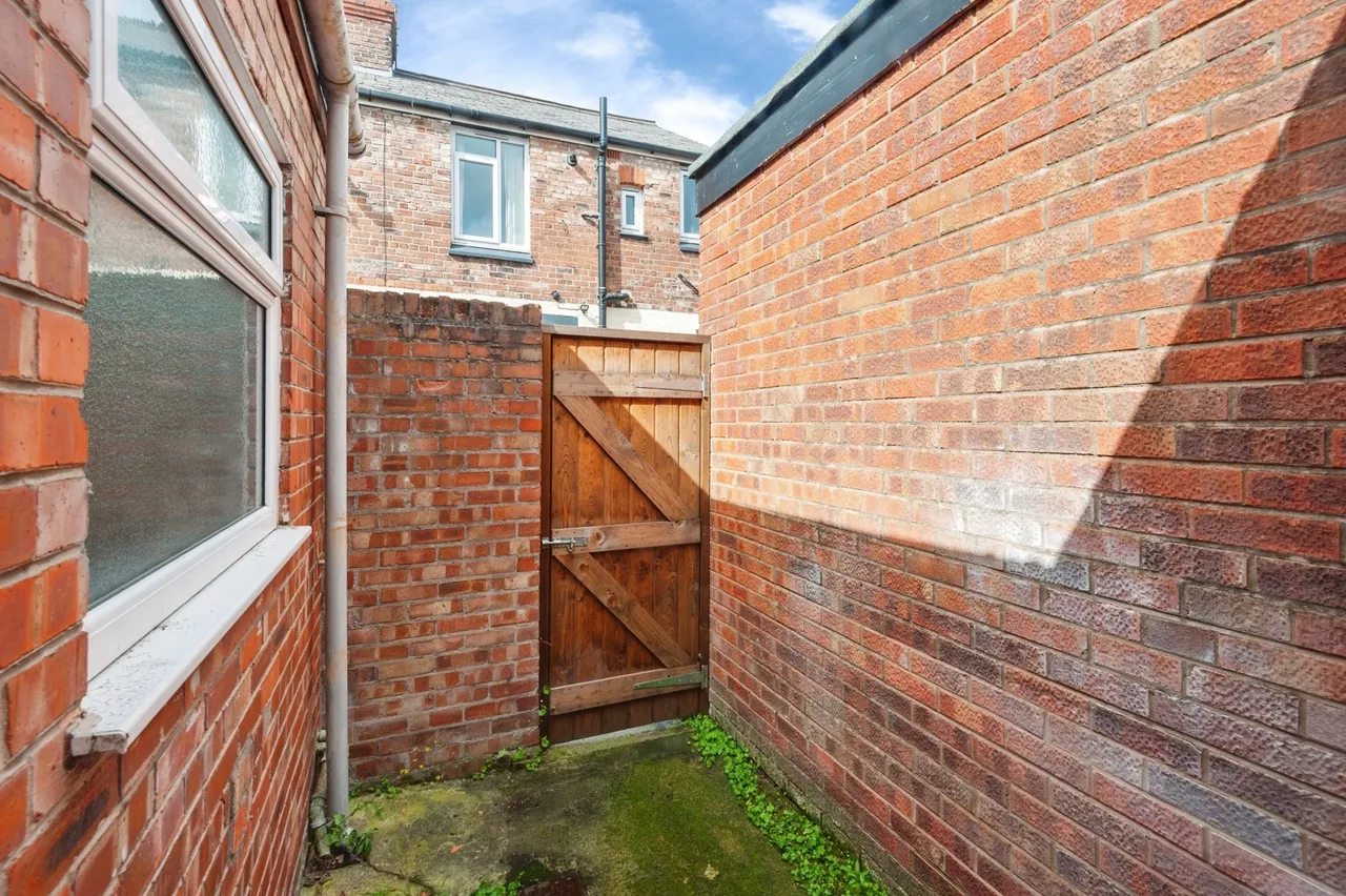 Calthorpe Street, Liverpool, L19, photo 14
