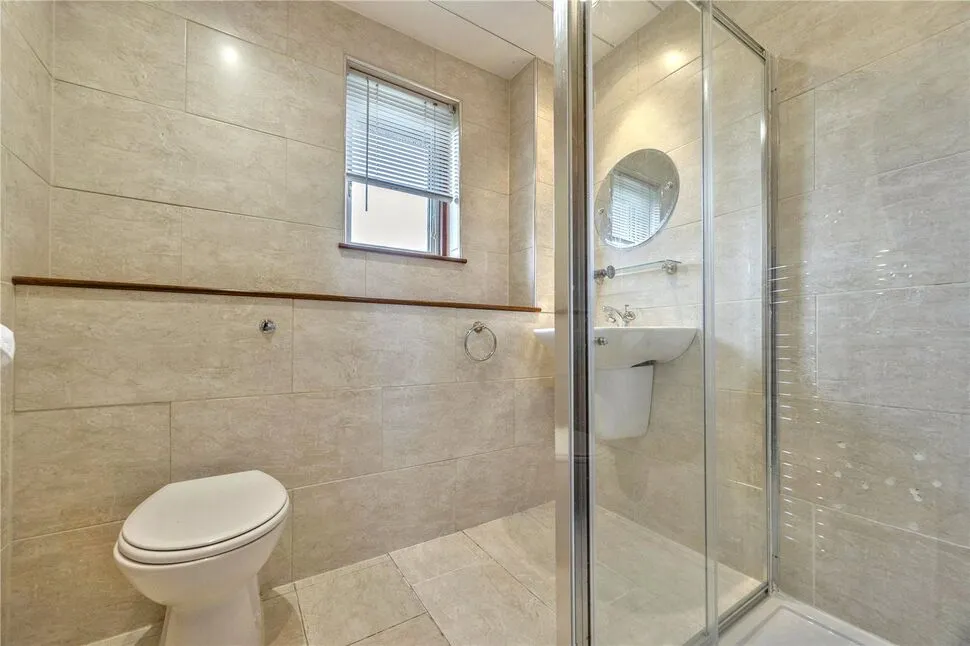Blenheim Place, Stenhousemuir, FK5, photo 2