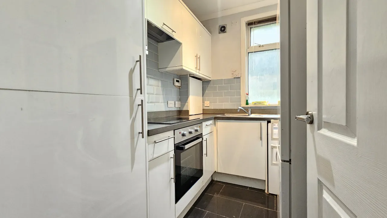 Cobham Terrace, Greenhithe, DA9, photo 5