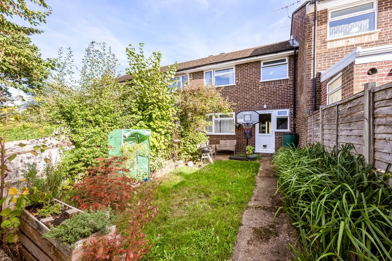 Sandy Vale, Haywards Heath, RH16, photo 8