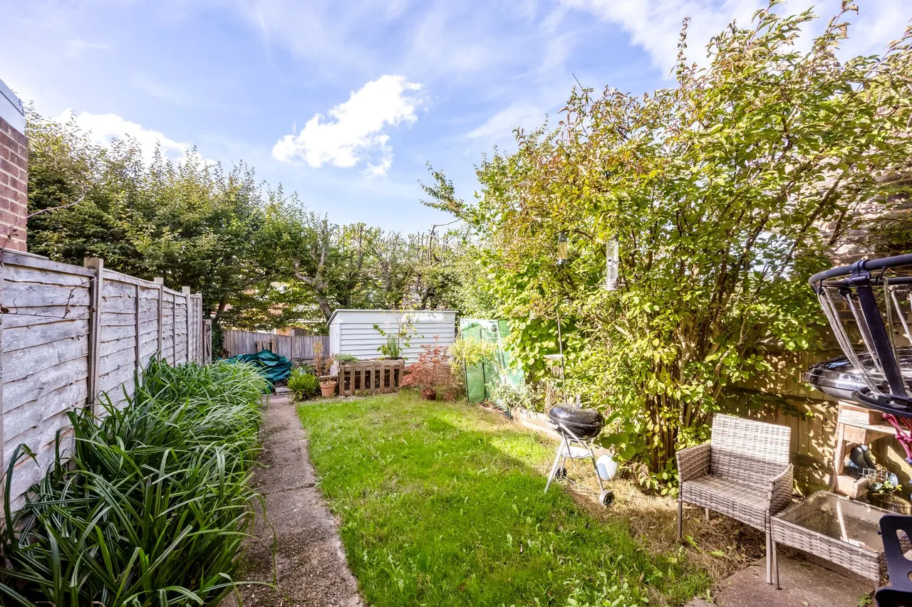 Sandy Vale, Haywards Heath, RH16, photo 6