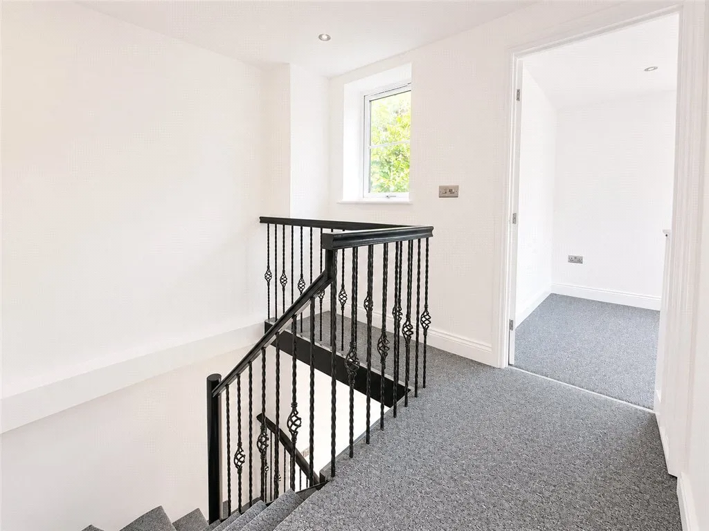 Hythe Road, Thornton Heath, CR7, photo 6