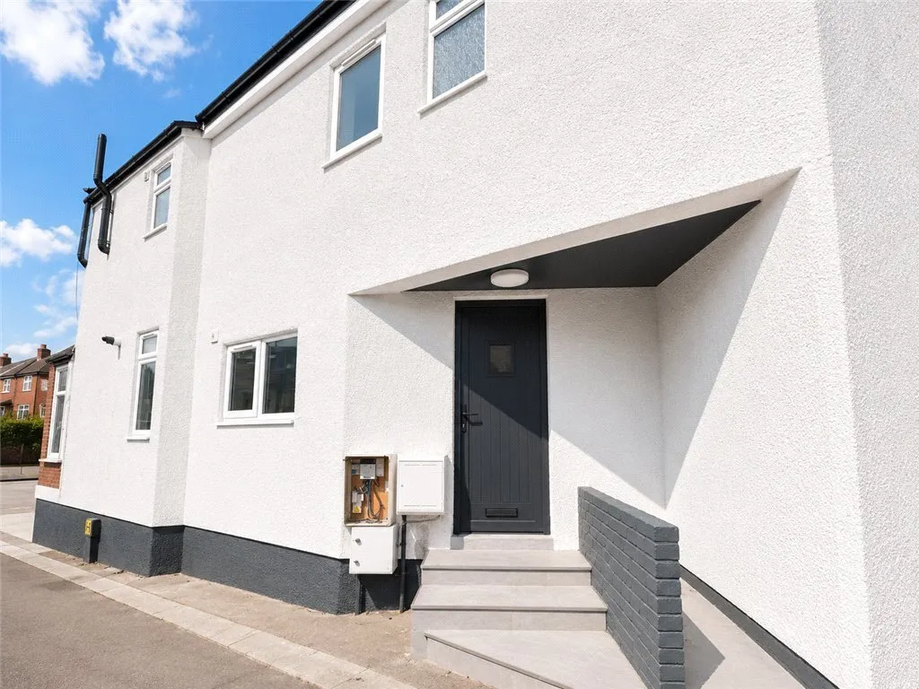 2 bed house for sale — Hythe Road, Thornton Heath, CR7