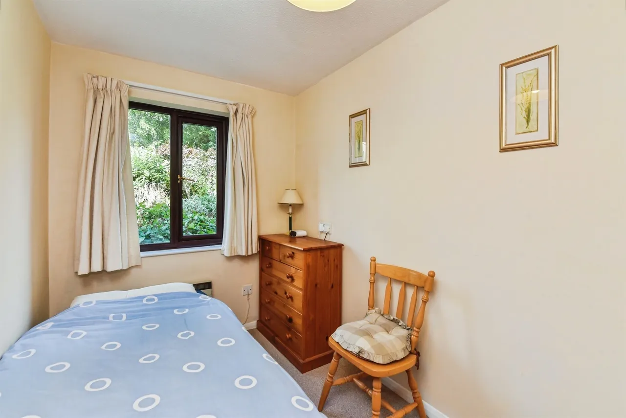 Langley Road, CHIPPENHAM, photo 9