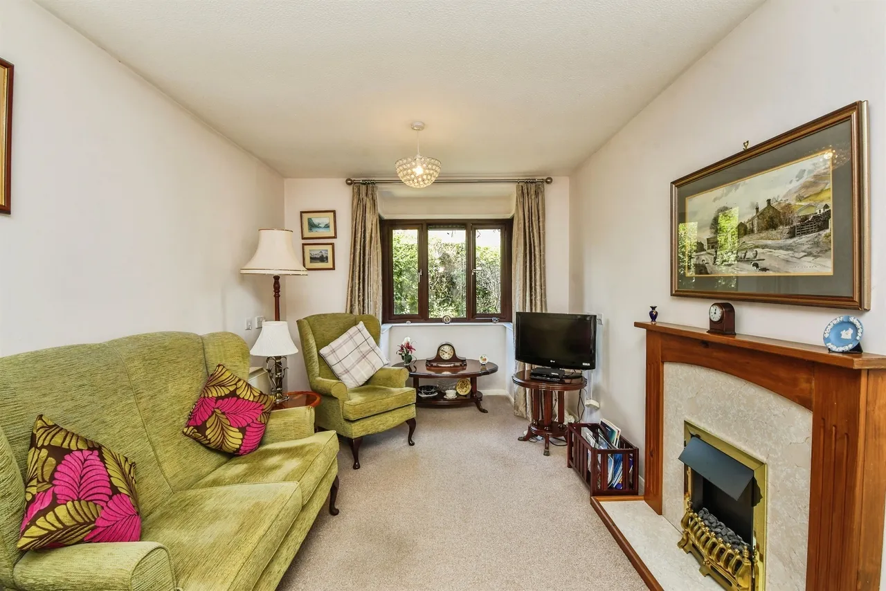 Langley Road, CHIPPENHAM, photo 3