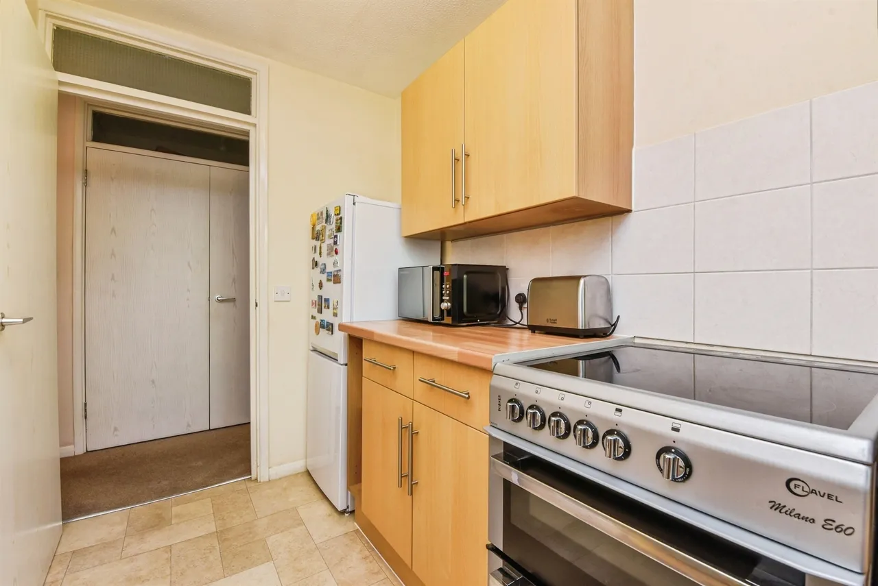 Langley Road, CHIPPENHAM, photo 7