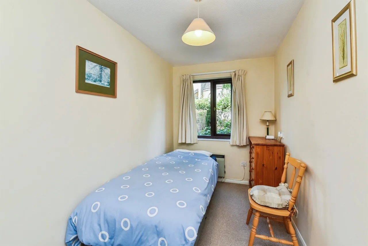 Langley Road, CHIPPENHAM, photo 8