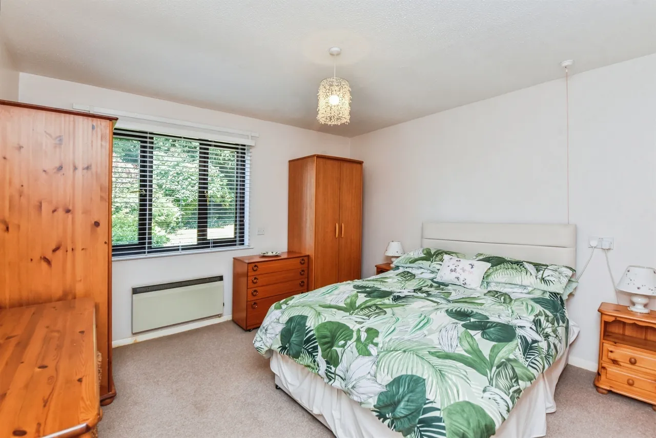 Langley Road, CHIPPENHAM, photo 10