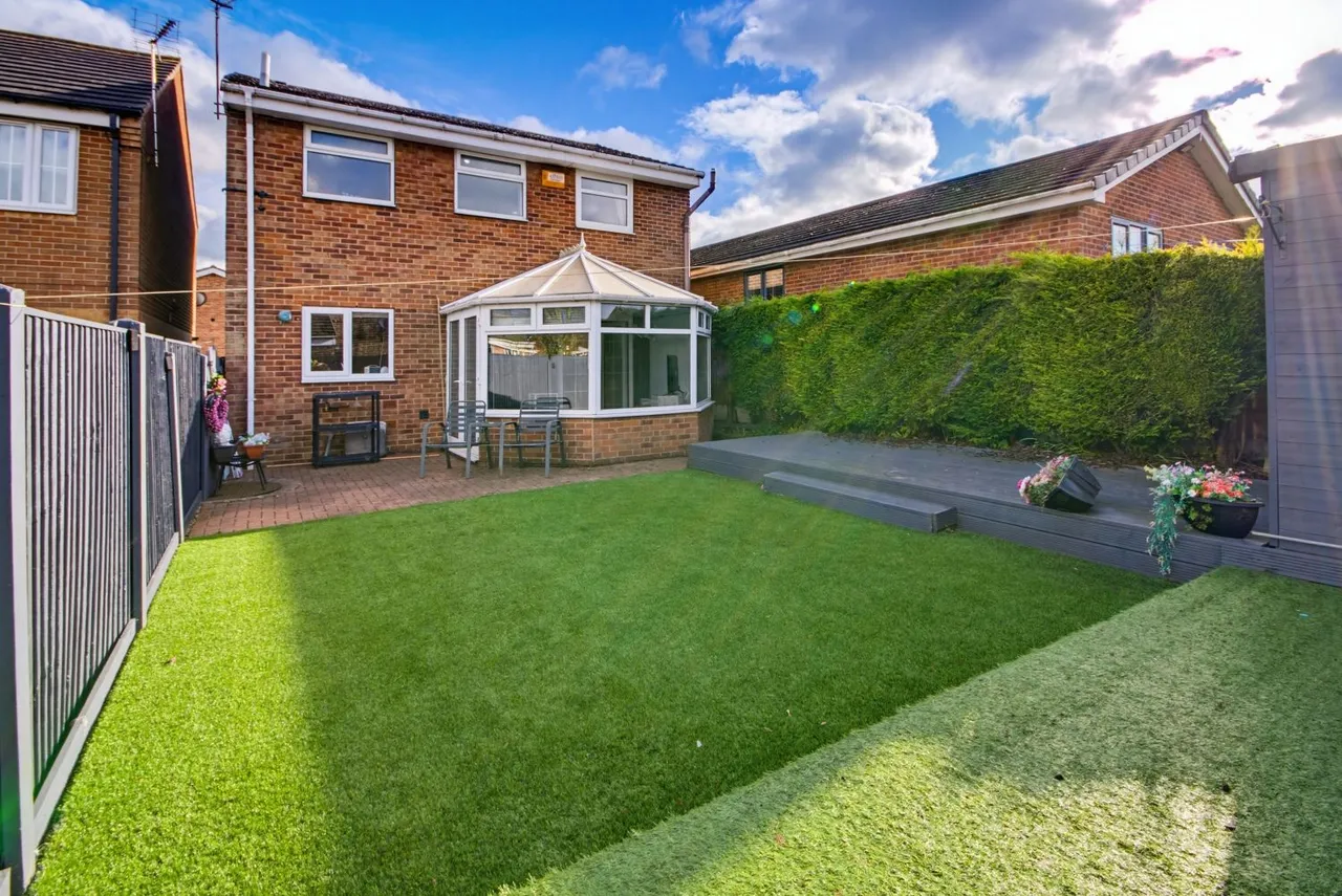 Amorys Holt Close, Maltby, S66, photo 25