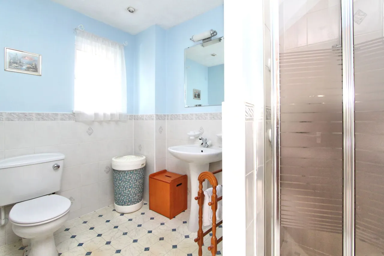 Denys Court, Olveston, photo 15