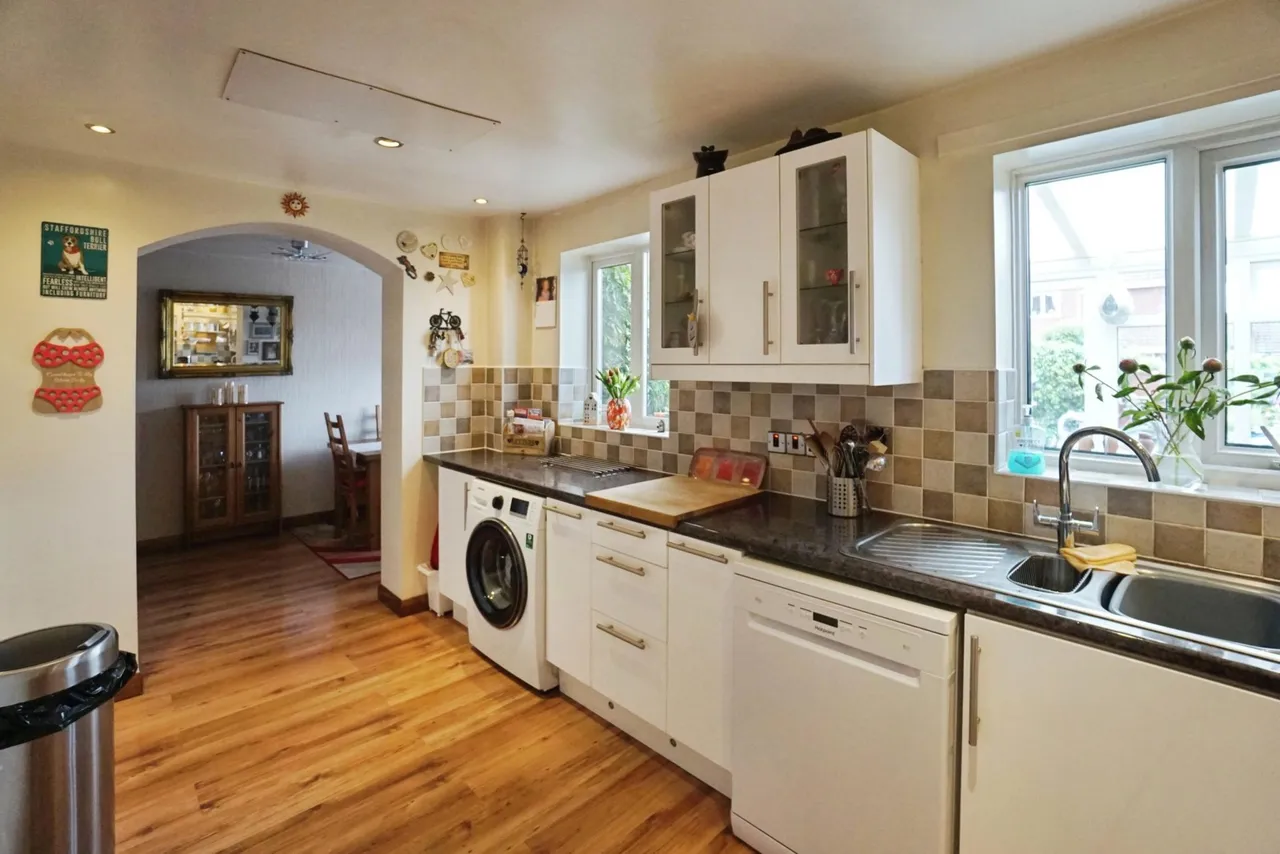 Lovatt Close, Tipton, DY4, photo 2