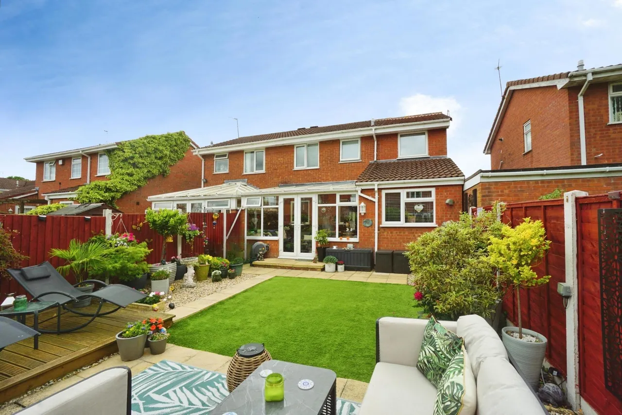 Lovatt Close, Tipton, DY4, photo 16