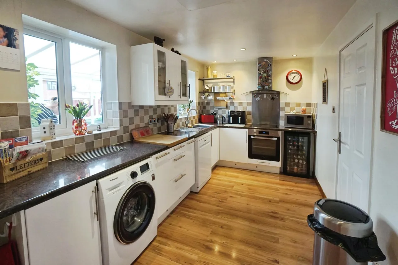 Lovatt Close, Tipton, DY4, photo 7