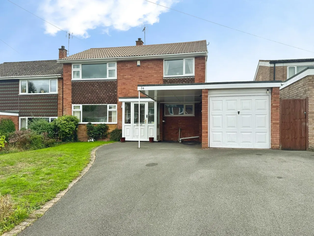 4 bed house for sale, Linden Lea, Finchfield, WV3