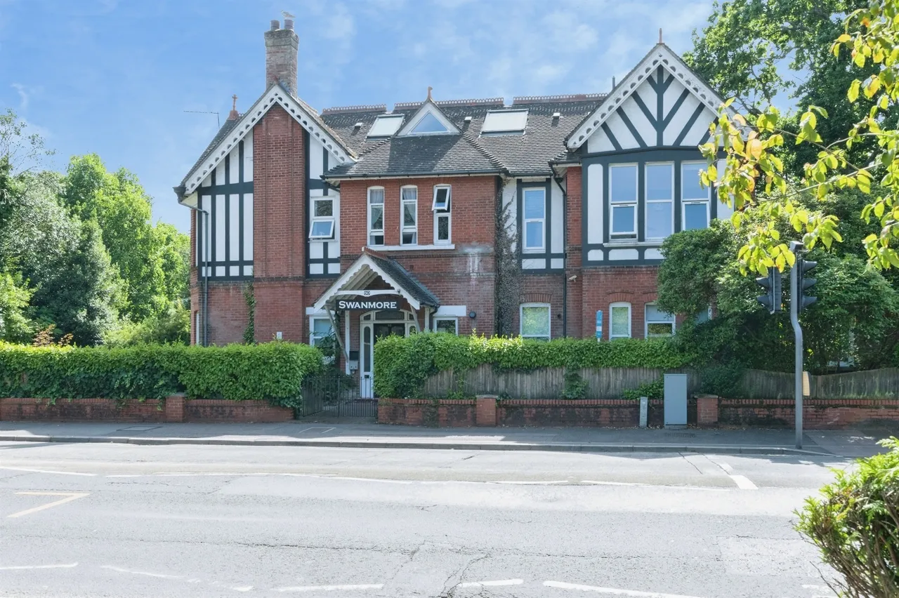 Lansdowne Road, Bournemouth, photo 12