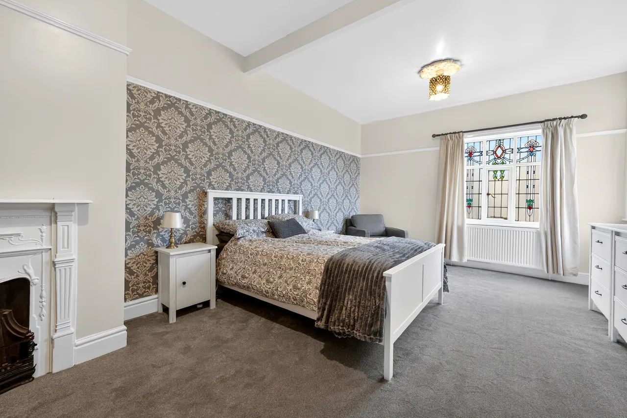 Nields Road, Huddersfield, photo 9