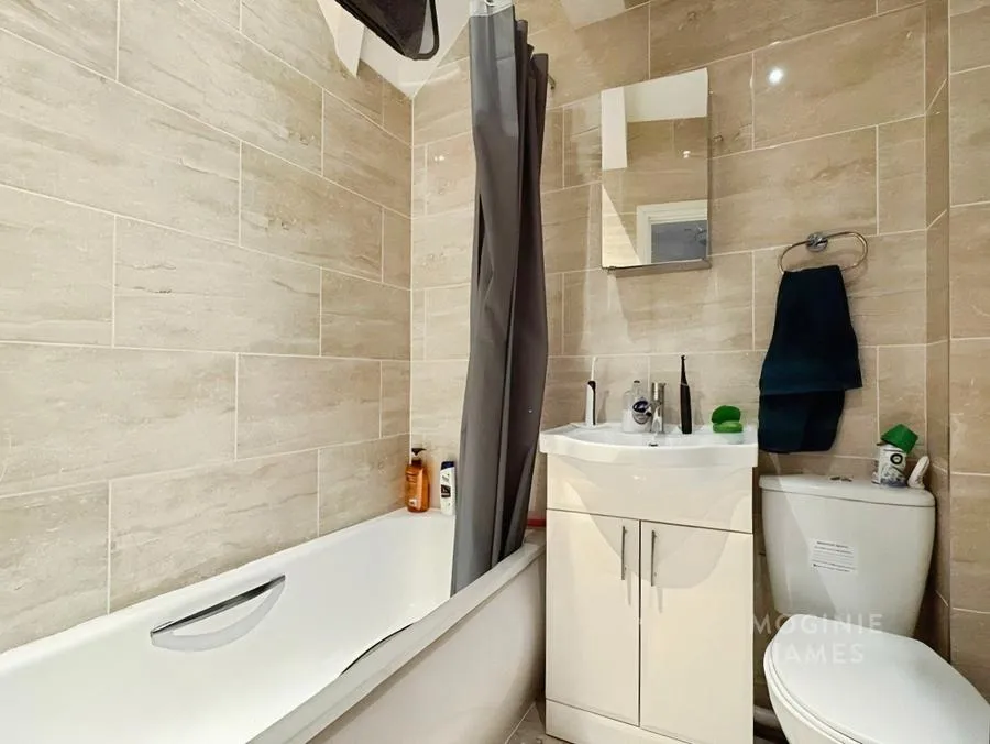 Colum Road, Cardiff, CF10, photo 7