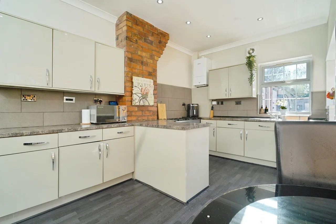 The Avenue, Acocks Green, Birmingham, West Midlands, B27, photo 9