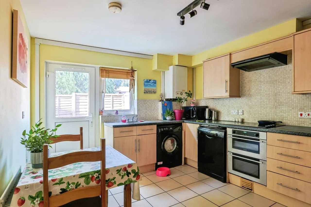 Bartlett Way, Poole, BH12, photo 4
