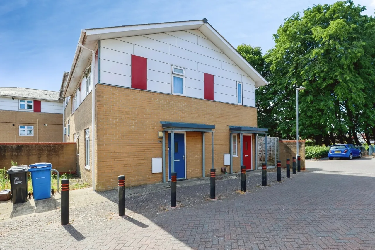 Bartlett Way, Poole, BH12, photo 16