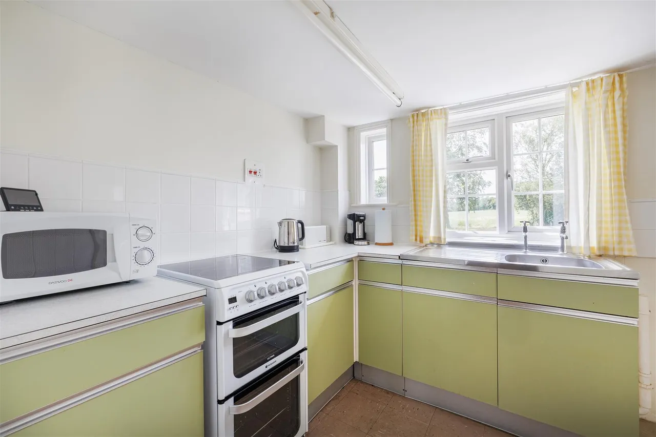 Halesworth Road, Bramfield, IP19, photo 4