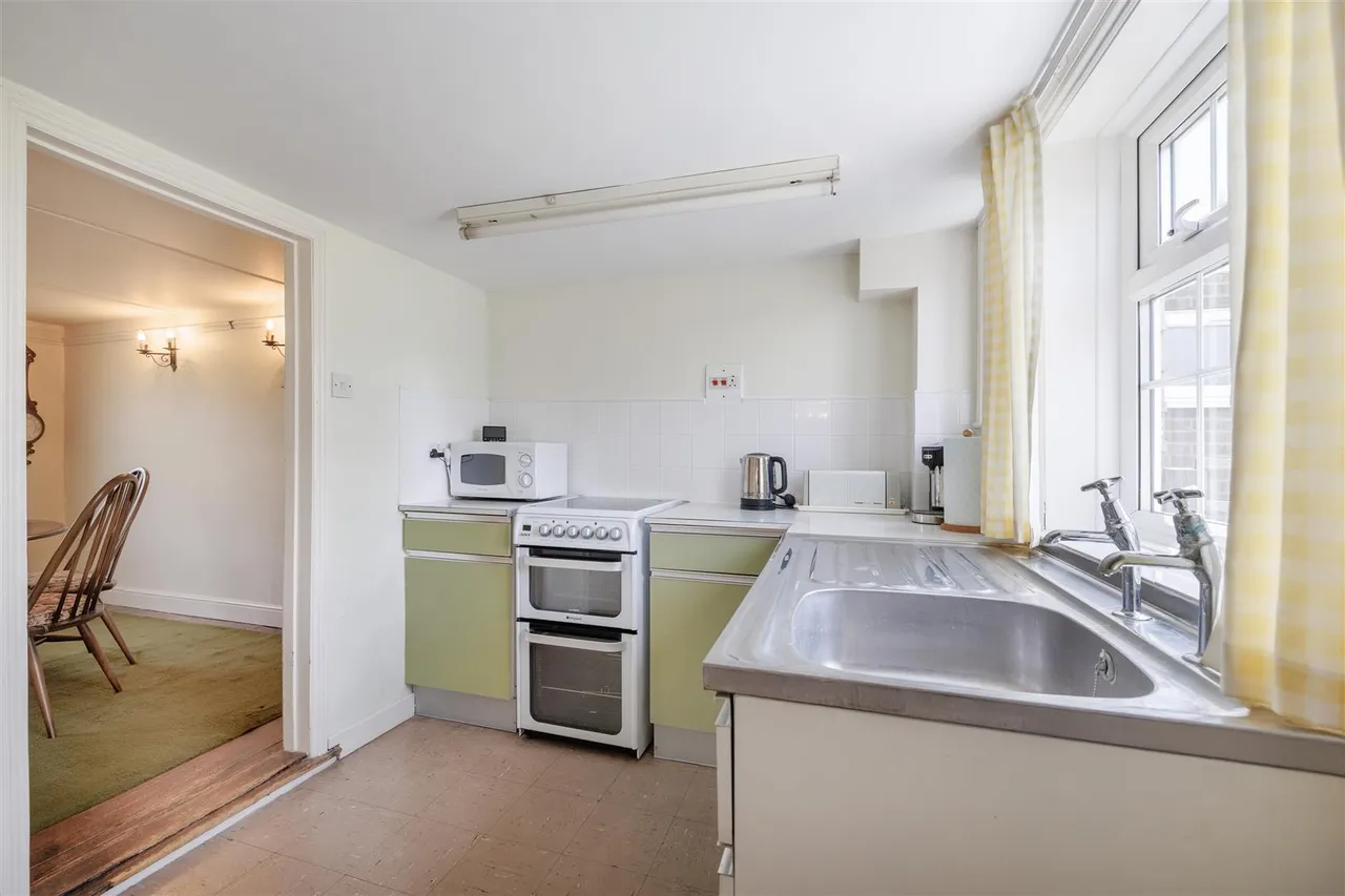 Halesworth Road, Bramfield, IP19, photo 5