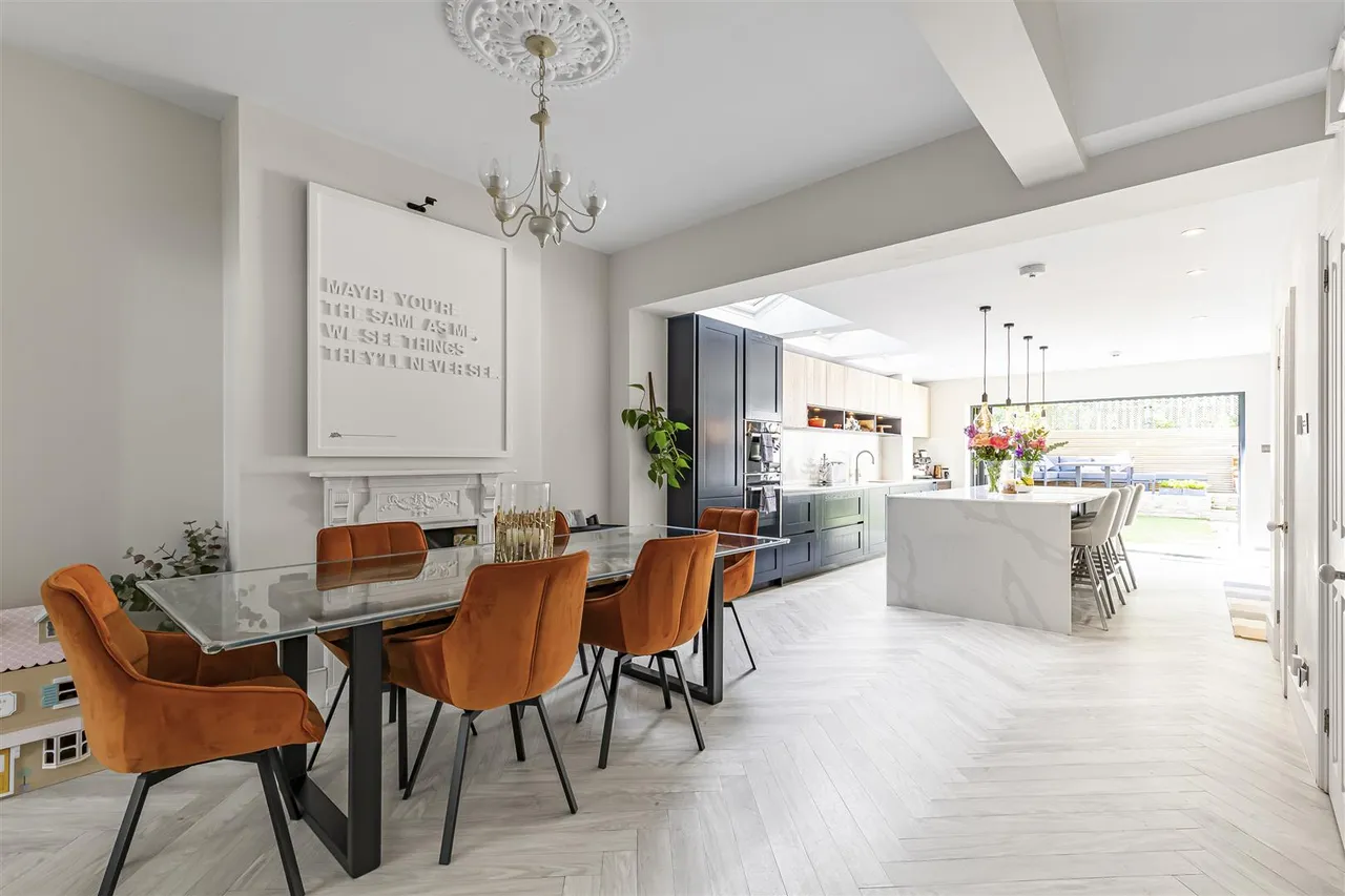 4 bed house for sale, Fawe Park Road, London, SW15