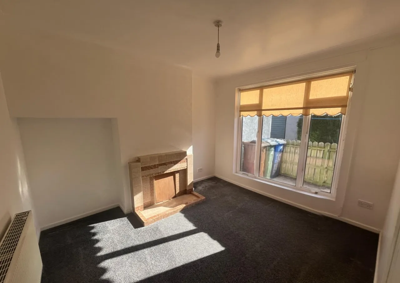 Belvoir Crescent, Lisburn, BT28, photo 5