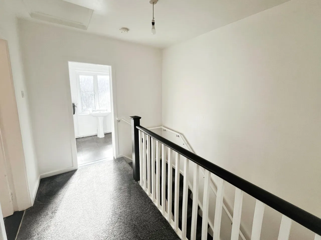 Belvoir Crescent, Lisburn, BT28, photo 6