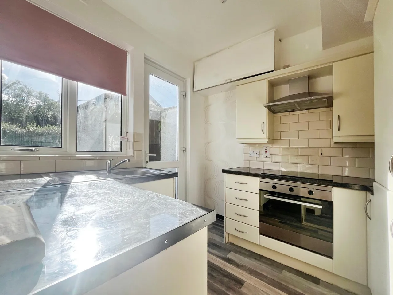Belvoir Crescent, Lisburn, BT28, photo 4