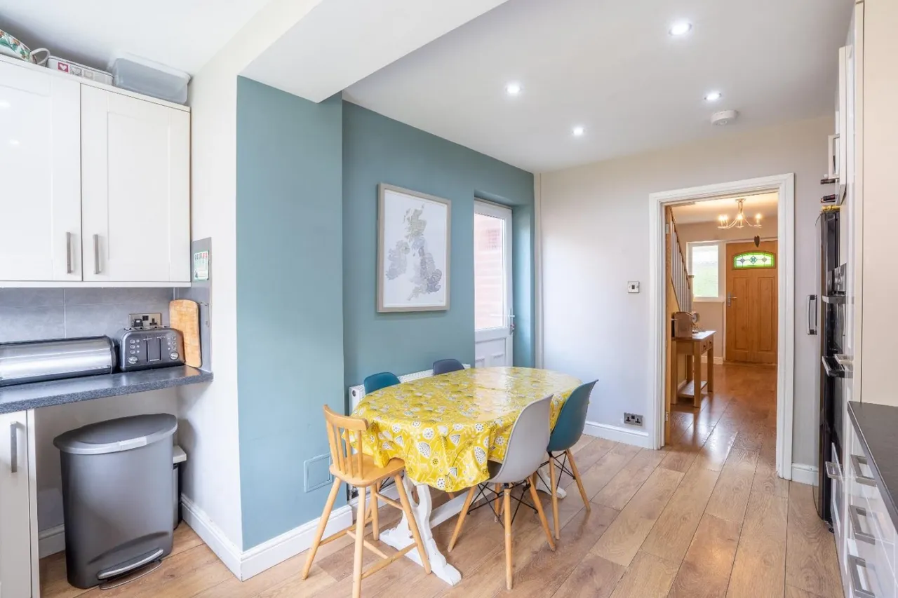 Moor Allerton Avenue, Moortown, LS17, photo 27