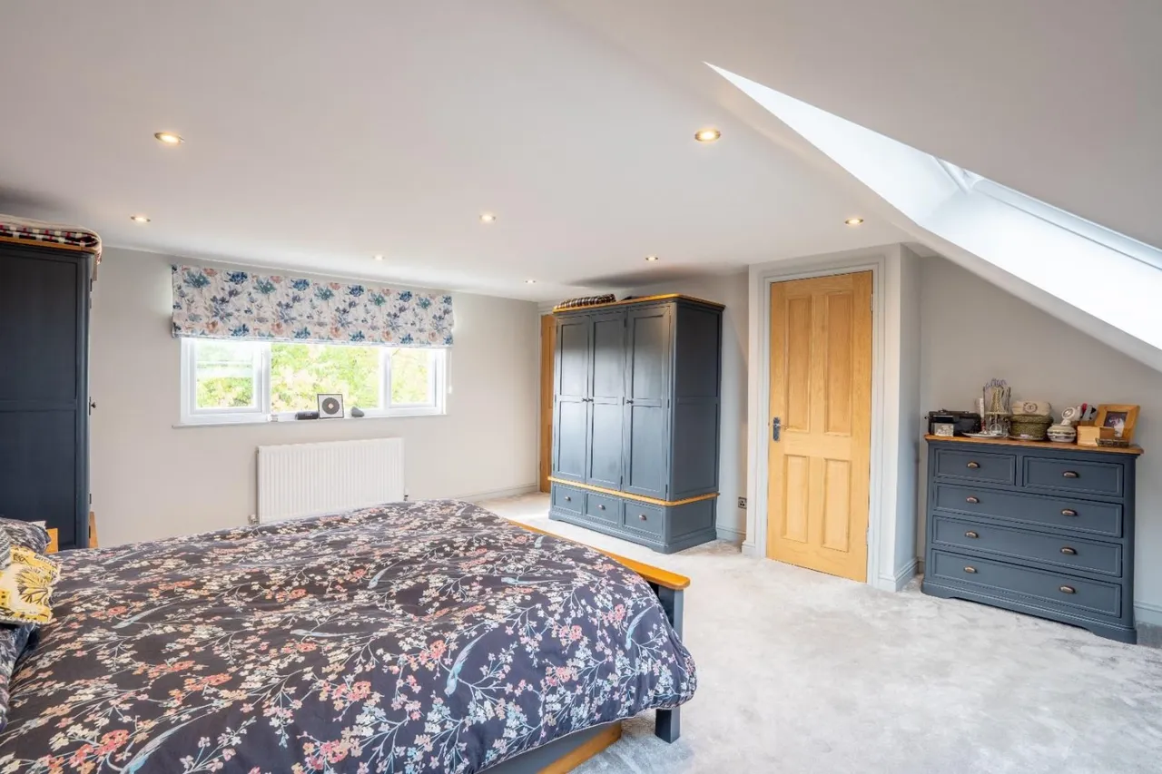 Moor Allerton Avenue, Moortown, LS17, photo 24