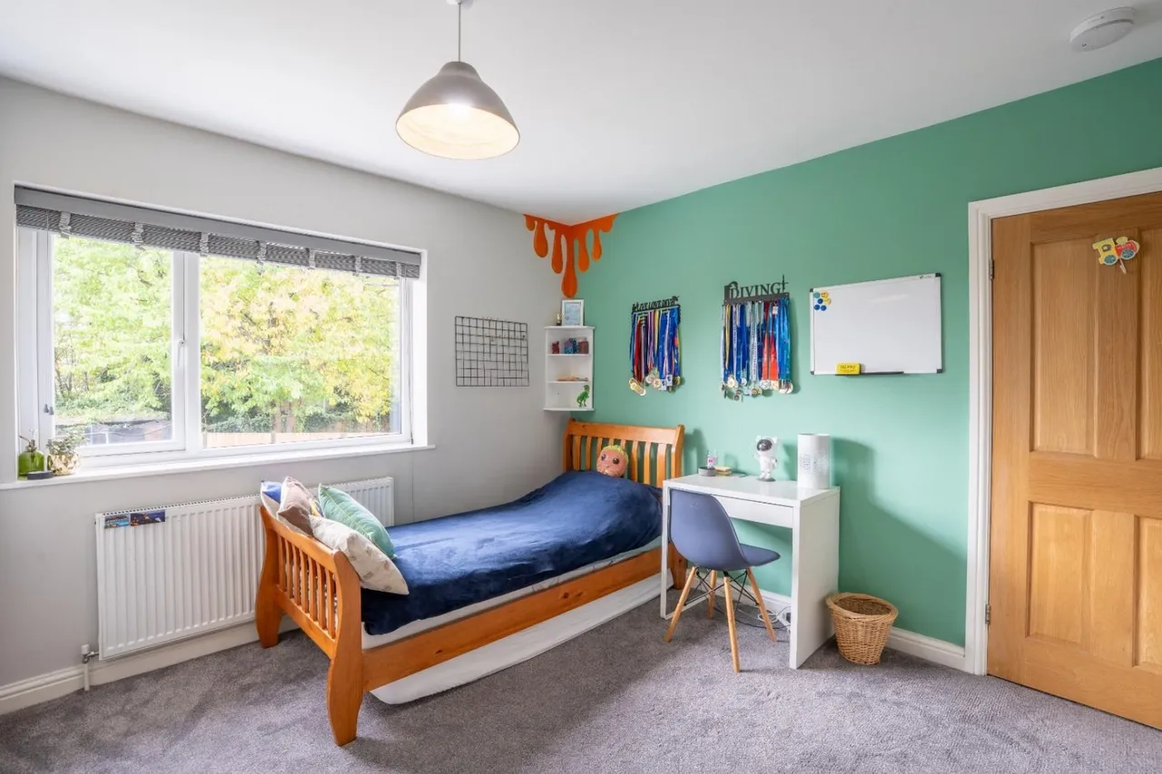 Moor Allerton Avenue, Moortown, LS17, photo 13