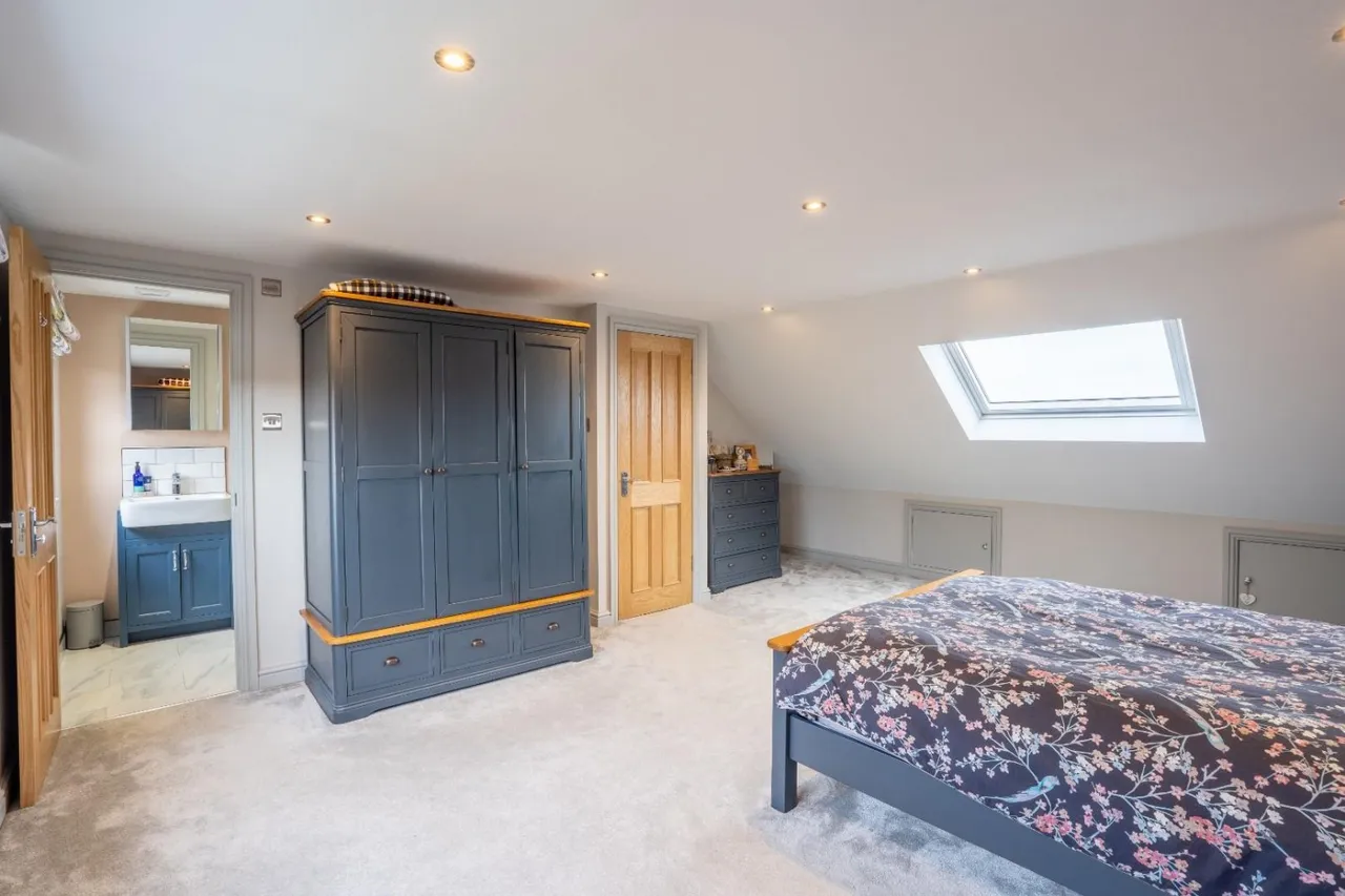 Moor Allerton Avenue, Moortown, LS17, photo 7
