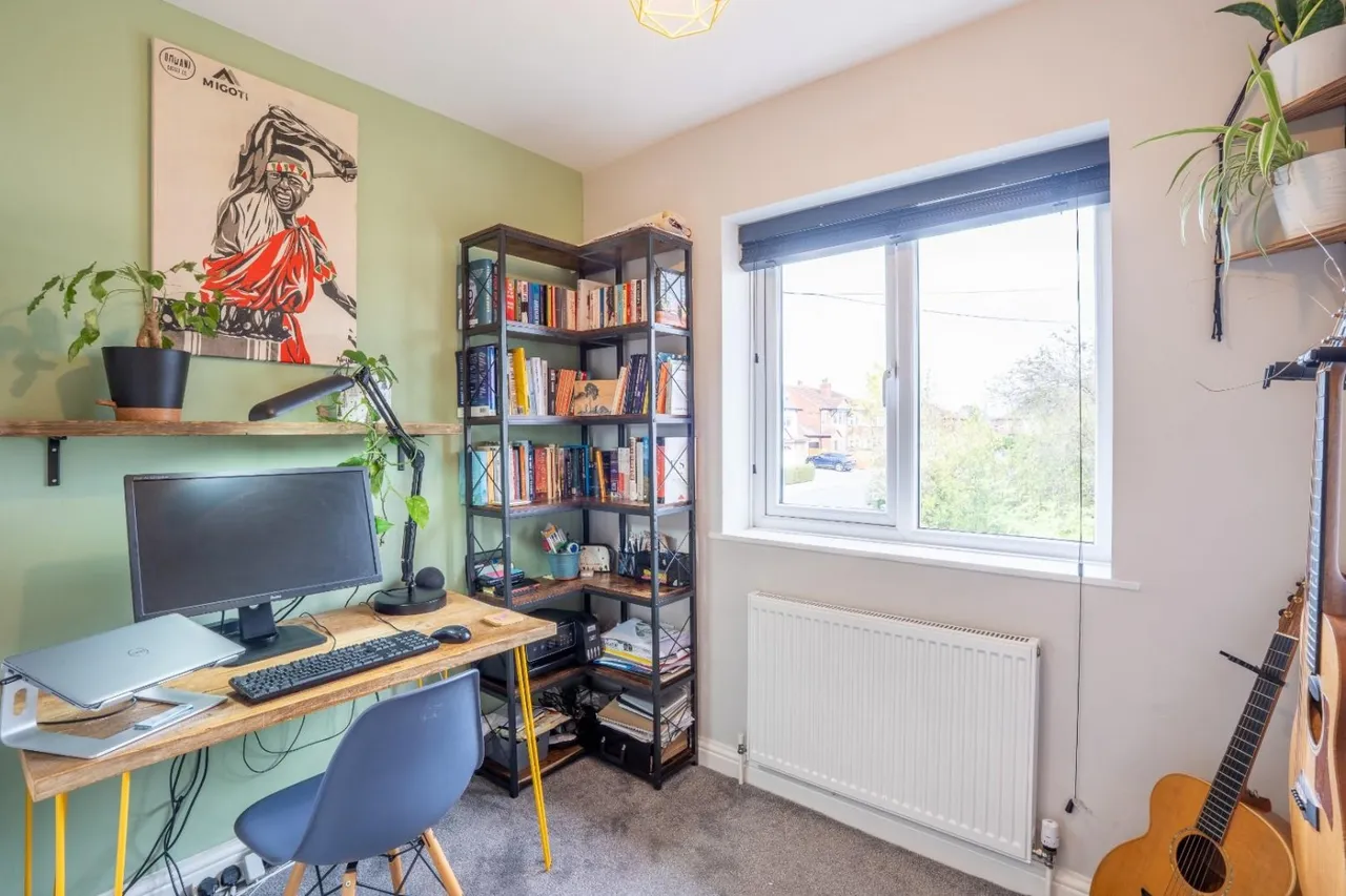 Moor Allerton Avenue, Moortown, LS17, photo 17