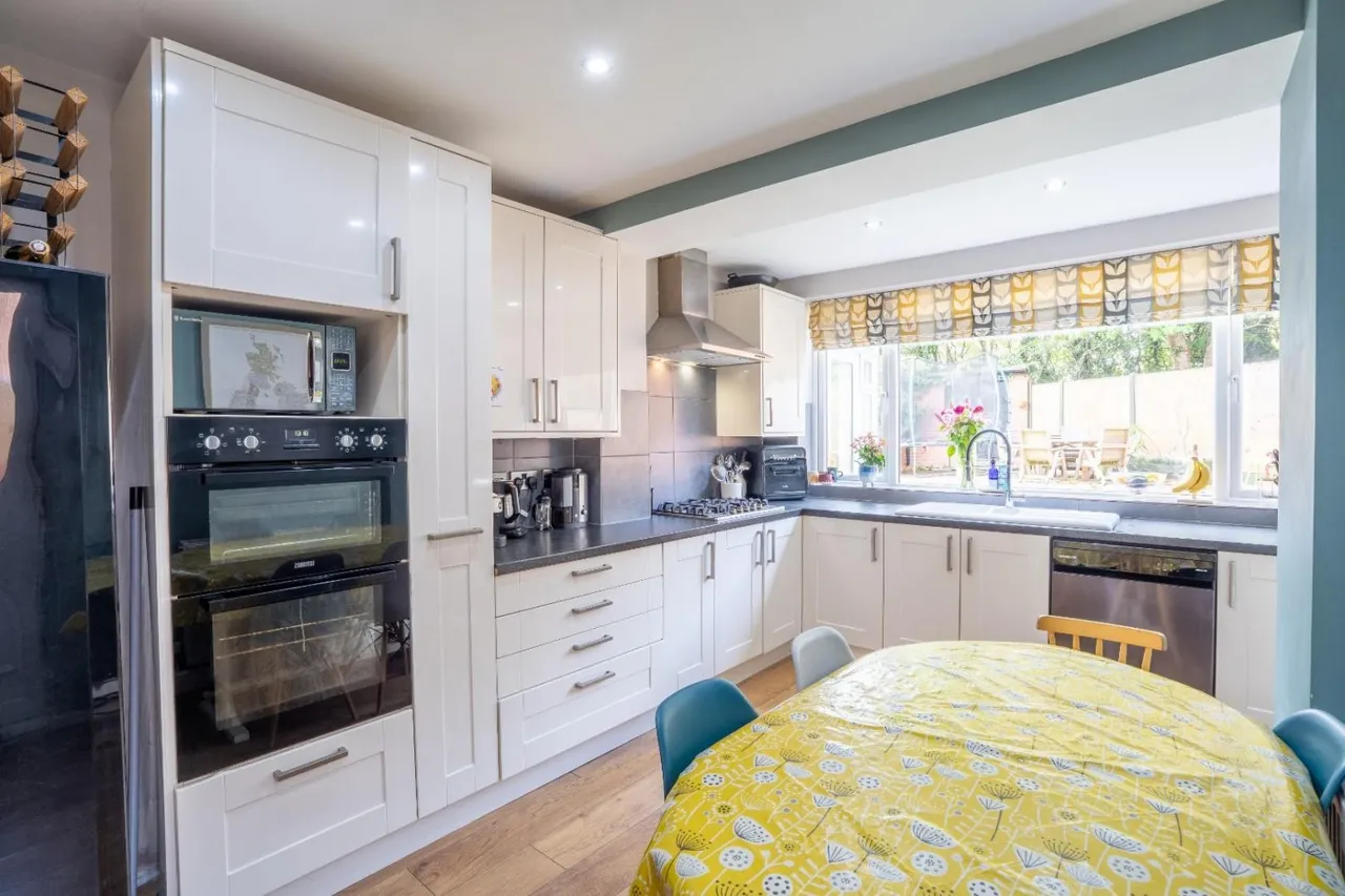 Moor Allerton Avenue, Moortown, LS17, photo 20
