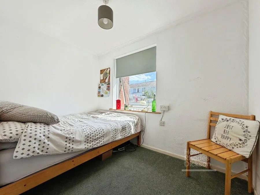 Hillcrest Road, Rookley, PO38, photo 10