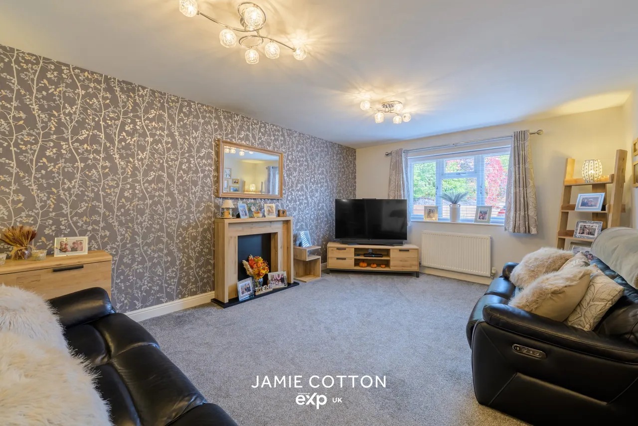 Ashbourne Ridge, Halesowen, B63, photo 3