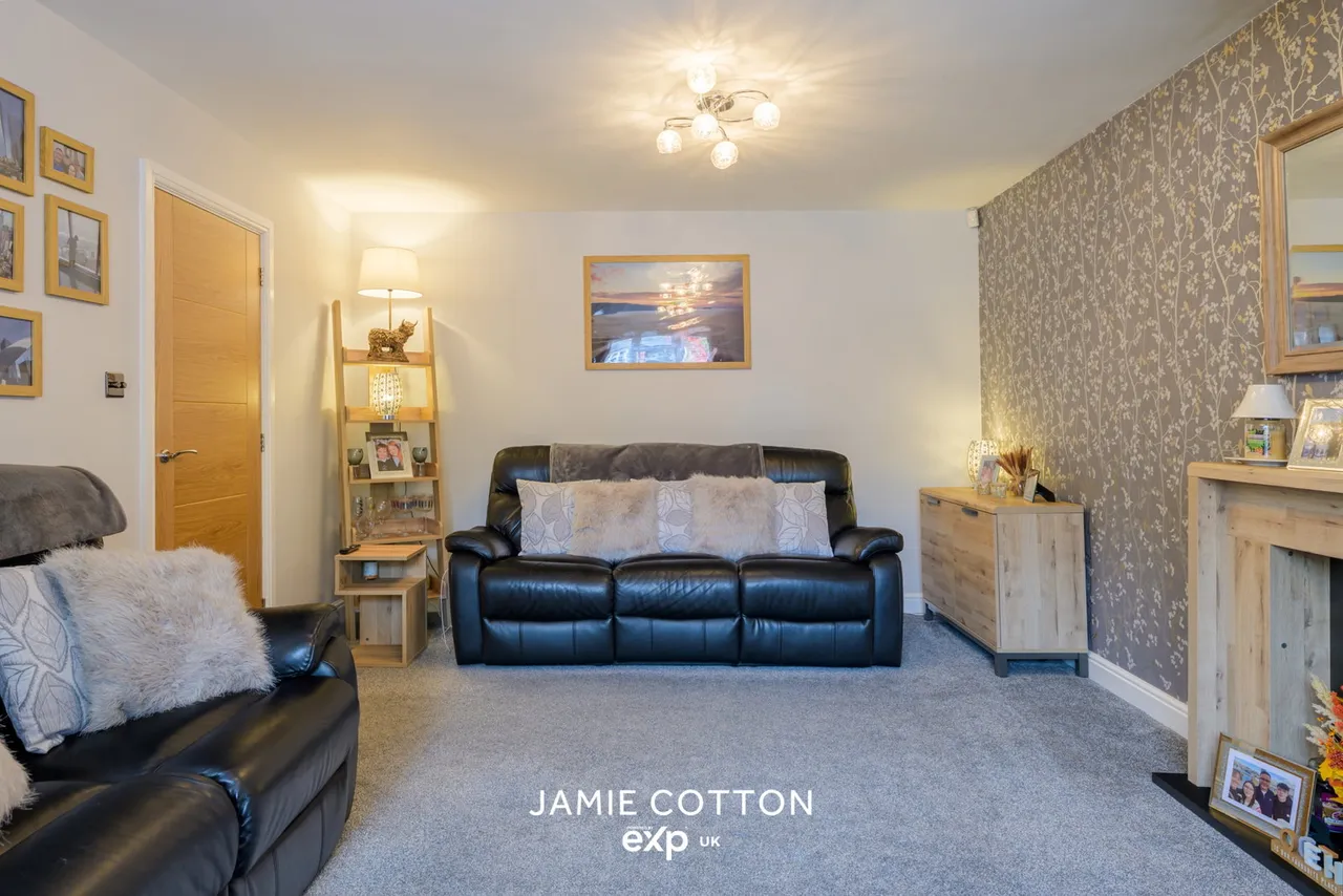Ashbourne Ridge, Halesowen, B63, photo 4
