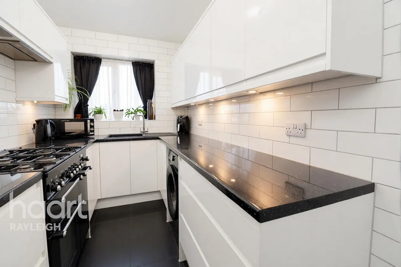 Eastwood Road, Rayleigh, SS6, photo 5