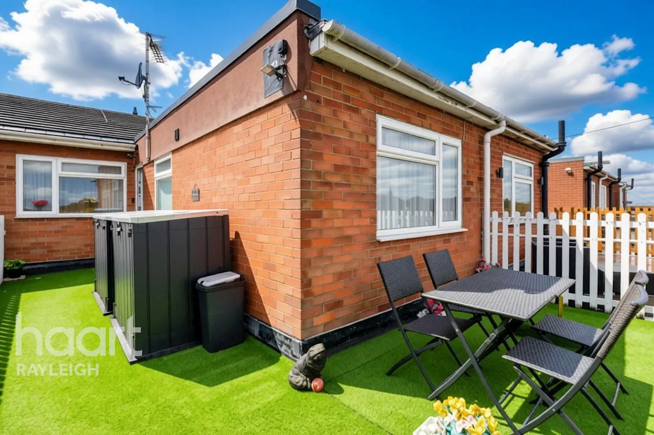 Eastwood Road, Rayleigh, SS6, photo 11