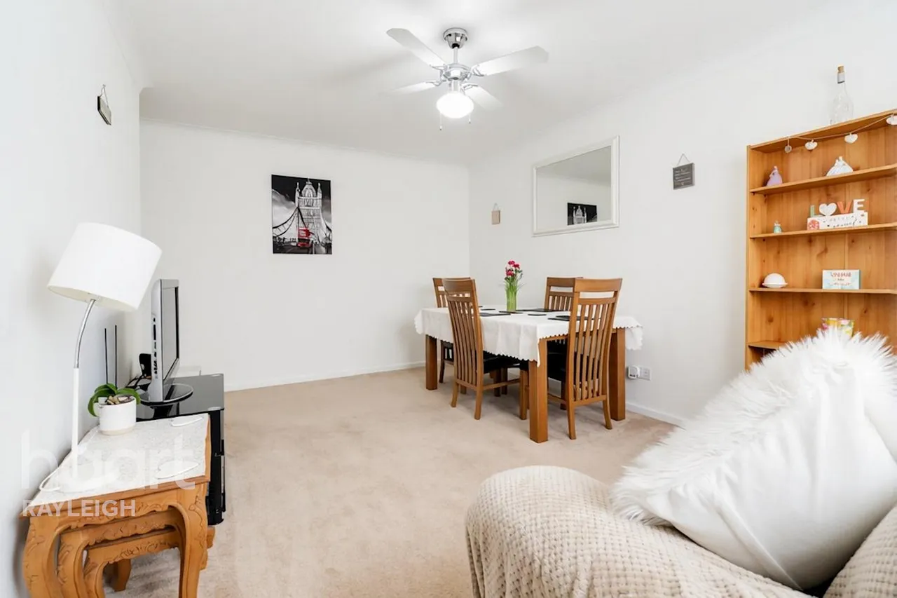 Eastwood Road, Rayleigh, SS6, photo 4