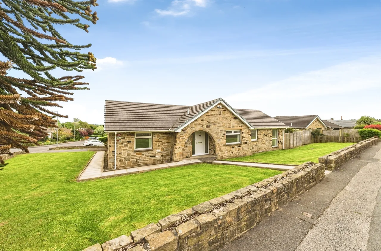 The Ghyll, Fixby, Huddersfield, photo 2
