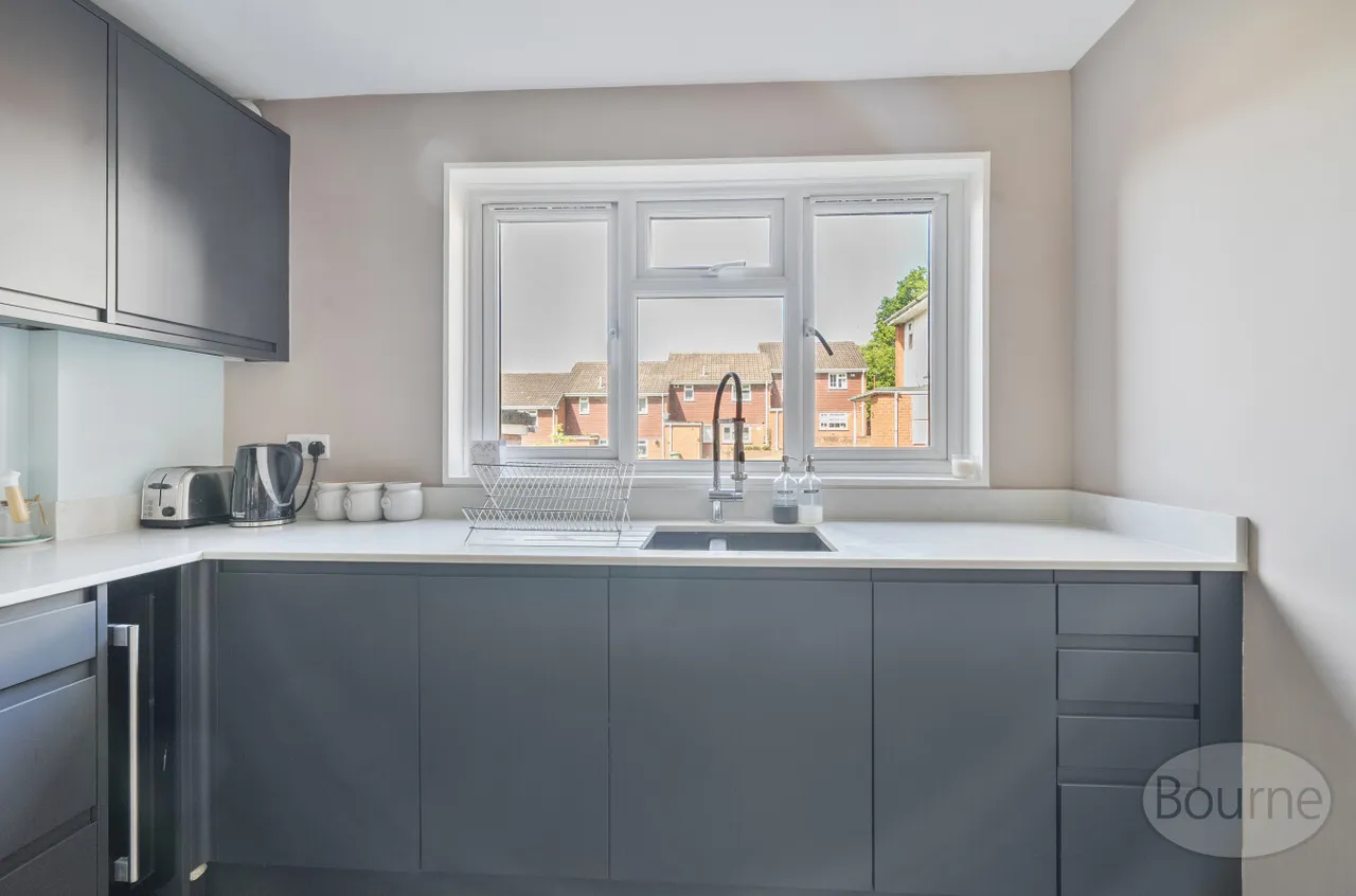 Murrell Road, Ash, GU12, photo 15
